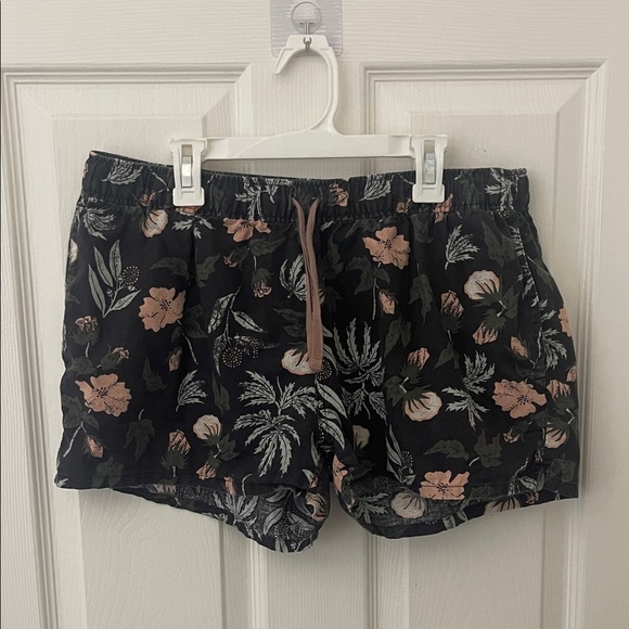 Patagonia Pants - Patagonia Island Hemp Shorts